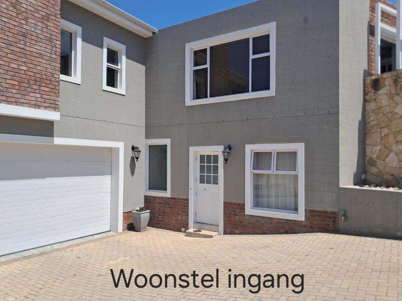 5 Bedroom Property for Sale in Monte Christo Western Cape